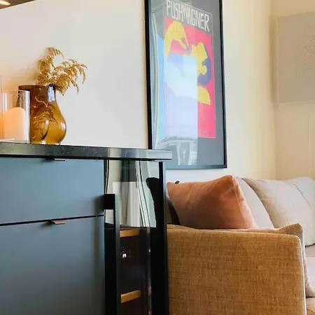 Lovely And Exclusive Northern Lights With Excellent View. トロムソ